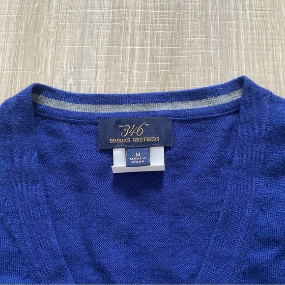 NWOT Brooks Brothers 346 Navy Sweater Vest Sz M - Picture 2 of 5
